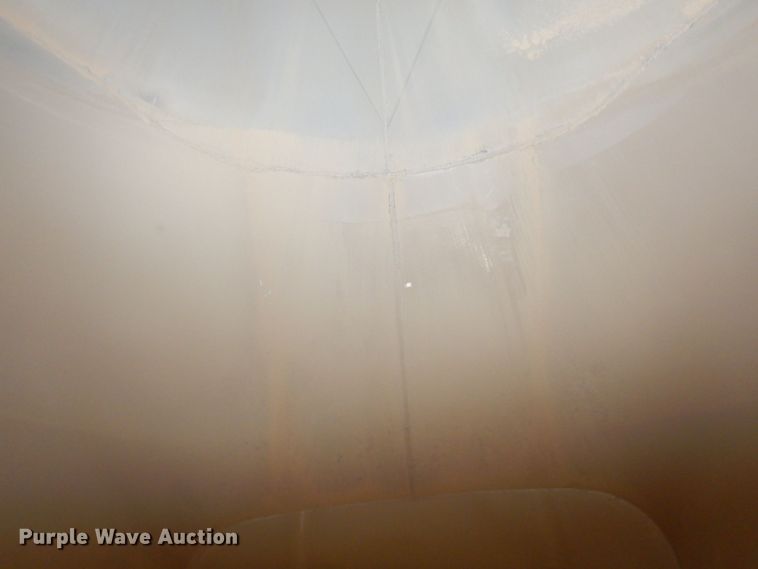 image for item DR0480 2012 MAC 1050  pneumatic dry bulk trailer