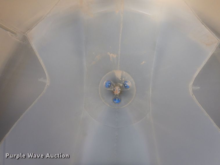 image for item DR0480 2012 MAC 1050  pneumatic dry bulk trailer