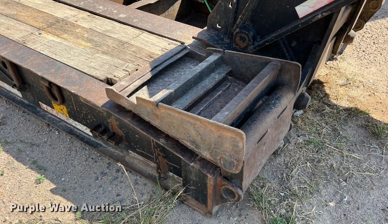 image for item DR1369 1999 Talbert T3DW-50SA-HR6-1-T1  lowboy equipment trailer