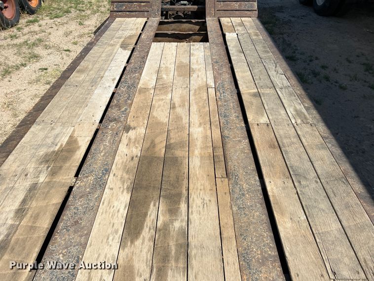 image for item DR1369 1999 Talbert T3DW-50SA-HR6-1-T1  lowboy equipment trailer