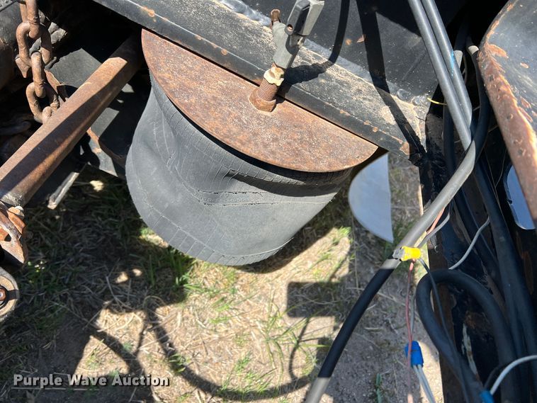 image for item DR1369 1999 Talbert T3DW-50SA-HR6-1-T1  lowboy equipment trailer