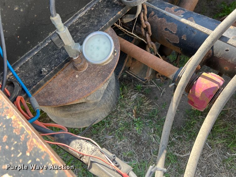 image for item DR1369 1999 Talbert T3DW-50SA-HR6-1-T1  lowboy equipment trailer