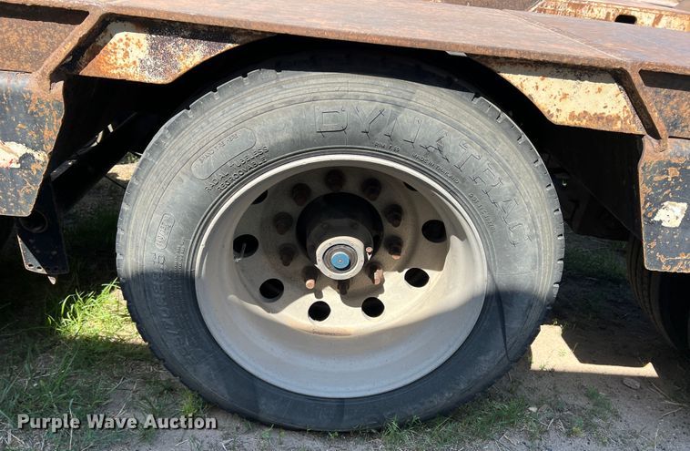 image for item DR1369 1999 Talbert T3DW-50SA-HR6-1-T1  lowboy equipment trailer