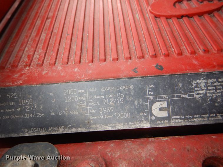 image for item DS8041 2015 Peterbilt 579  semi truck