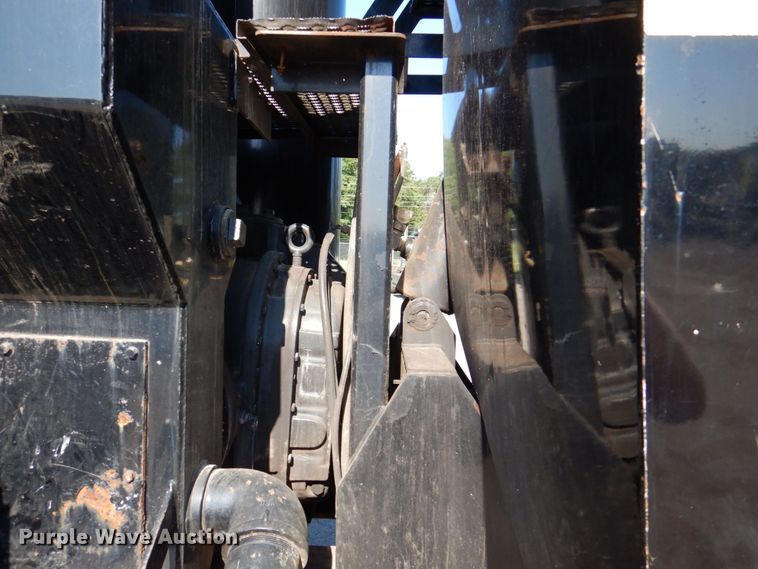 image for item DS8042 2003 Sterling Acterra  vacuum truck