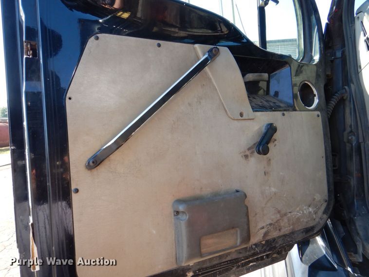 image for item DS8042 2003 Sterling Acterra  vacuum truck