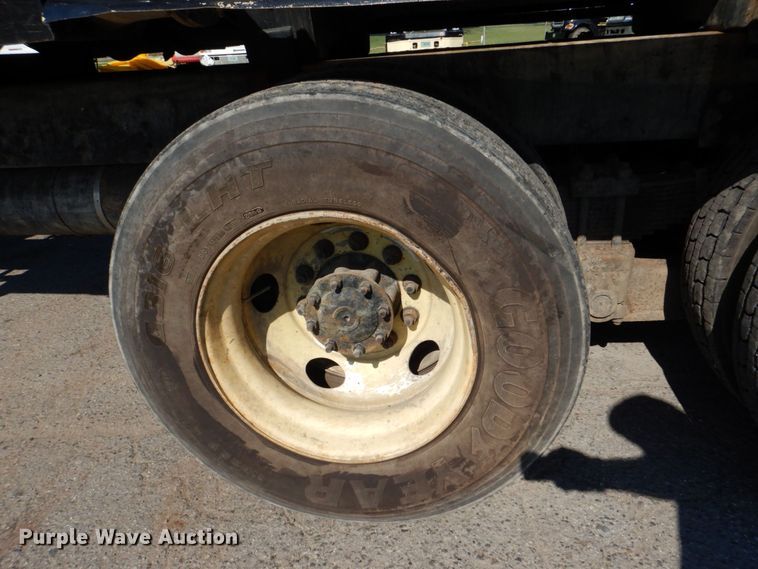 image for item DS8042 2003 Sterling Acterra  vacuum truck