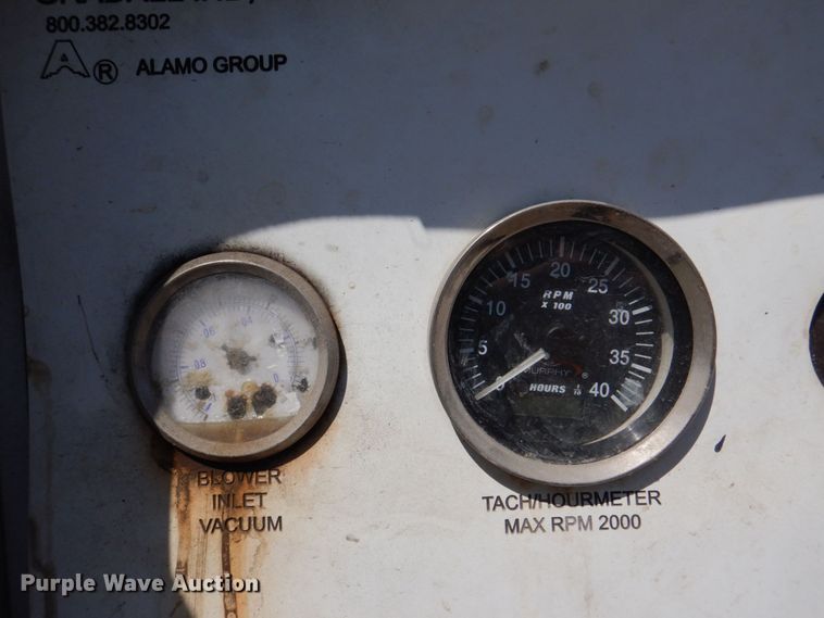 image for item DS8043 1997 Volvo Autocar  vacuum truck