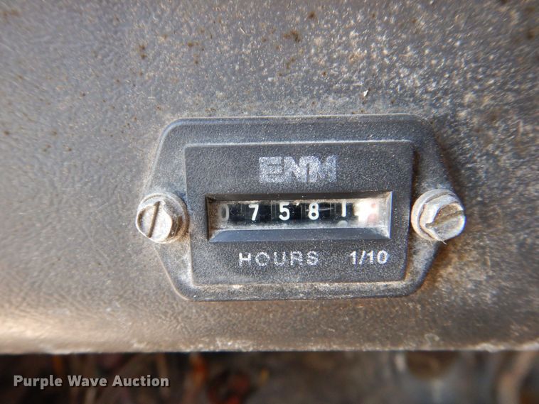 image for item DS8043 1997 Volvo Autocar  vacuum truck