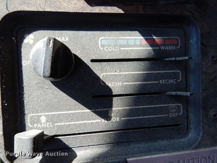 image for item DS8043 1997 Volvo Autocar  vacuum truck