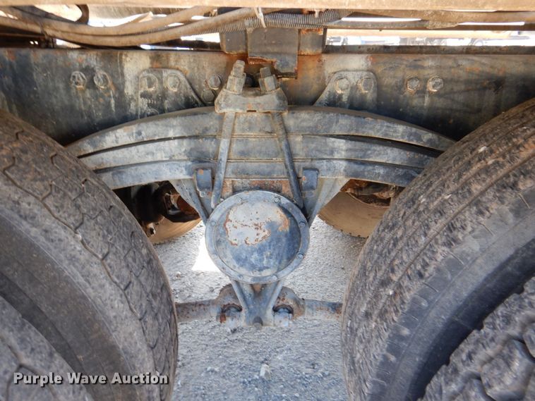 image for item DS8043 1997 Volvo Autocar  vacuum truck