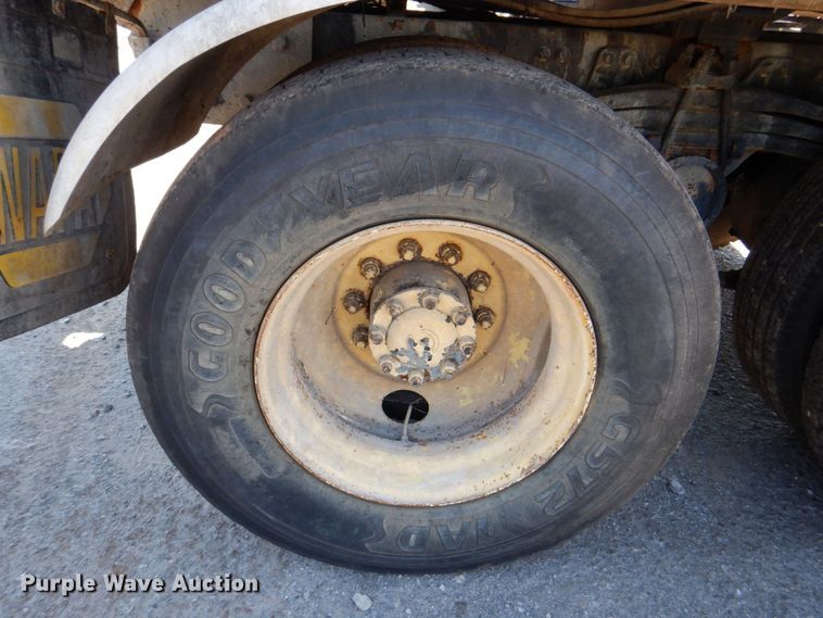 image for item DS8043 1997 Volvo Autocar  vacuum truck