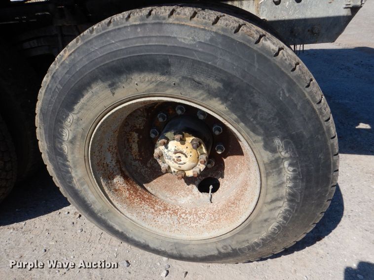 image for item DS8043 1997 Volvo Autocar  vacuum truck