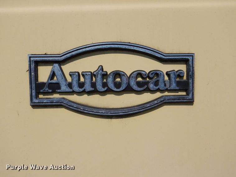 image for item DS8043 1997 Volvo Autocar  vacuum truck