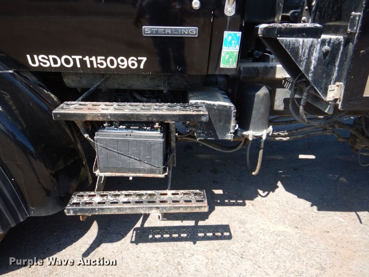 image for item DS8044 2002 Sterling Acterra  vacuum truck