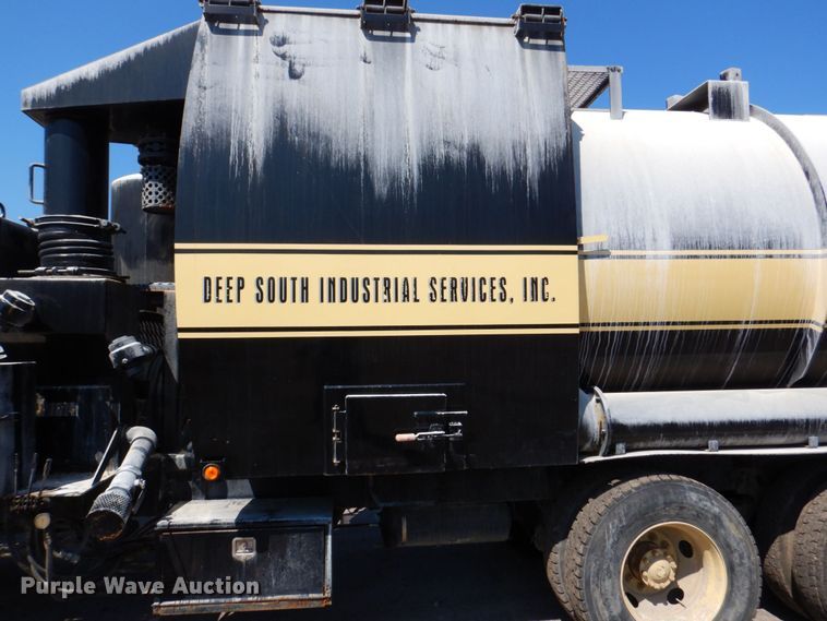 image for item DS8044 2002 Sterling Acterra  vacuum truck