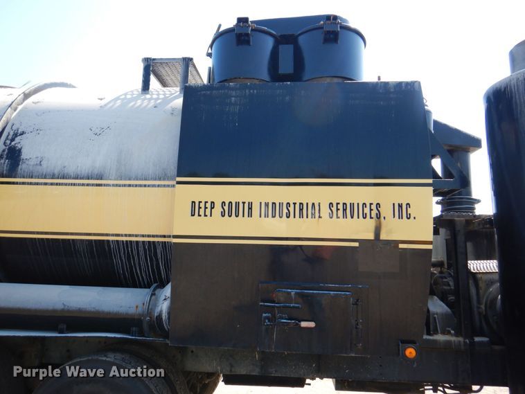 image for item DS8044 2002 Sterling Acterra  vacuum truck