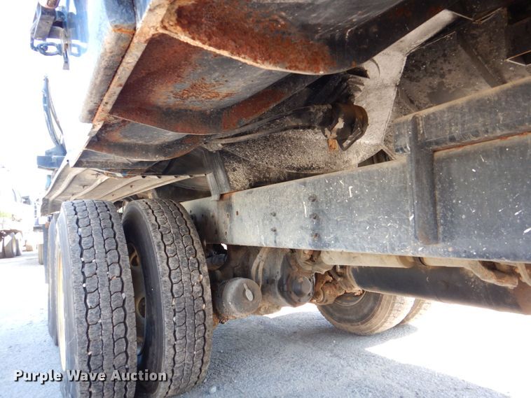 image for item DS8044 2002 Sterling Acterra  vacuum truck