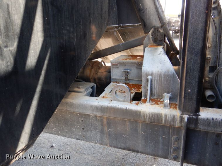 image for item DS8044 2002 Sterling Acterra  vacuum truck