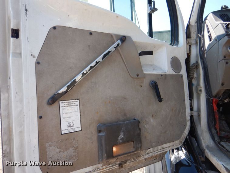 image for item DS8044 2002 Sterling Acterra  vacuum truck