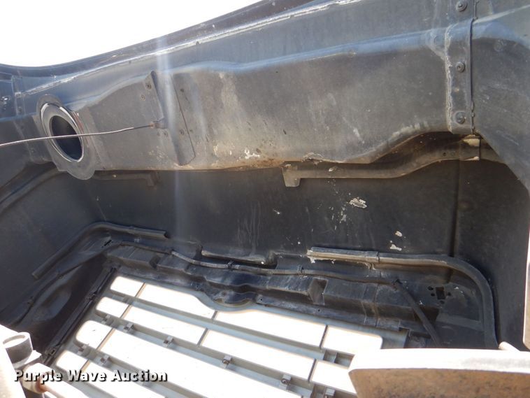 image for item DS8044 2002 Sterling Acterra  vacuum truck