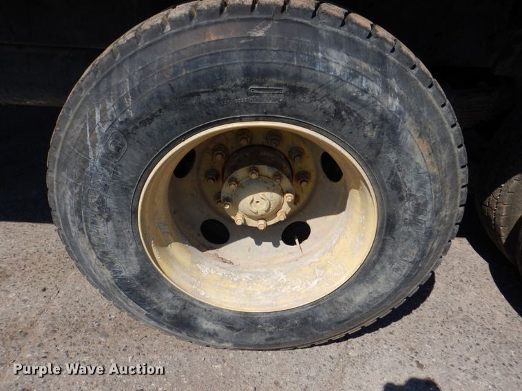 image for item DS8044 2002 Sterling Acterra  vacuum truck