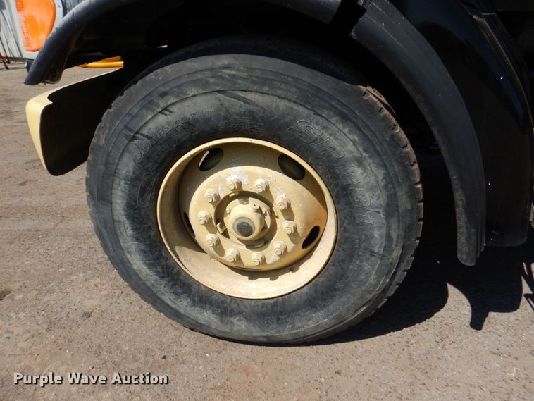 image for item DS8044 2002 Sterling Acterra  vacuum truck