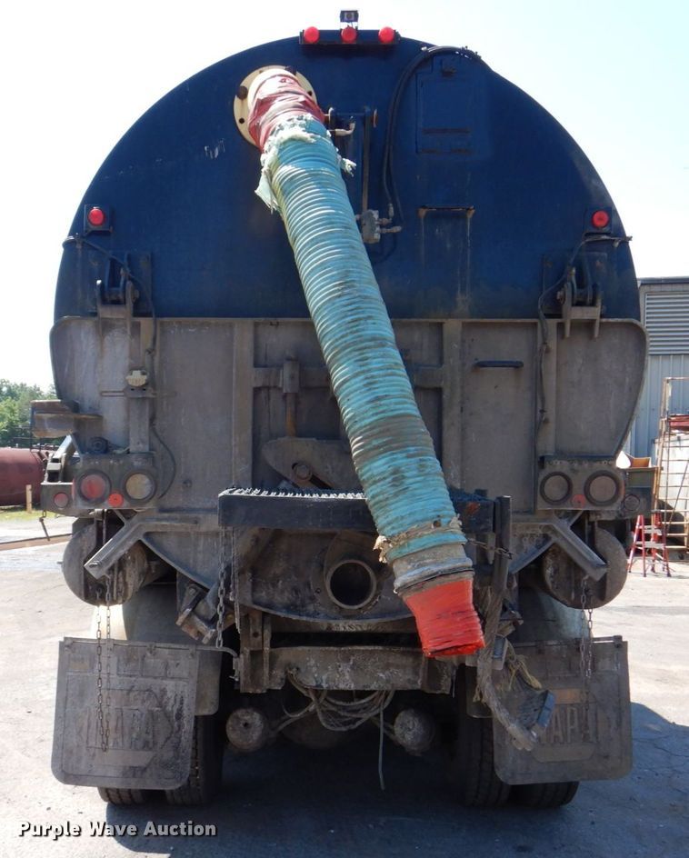 image for item DS8045 2003 Sterling Acterra  vacuum truck