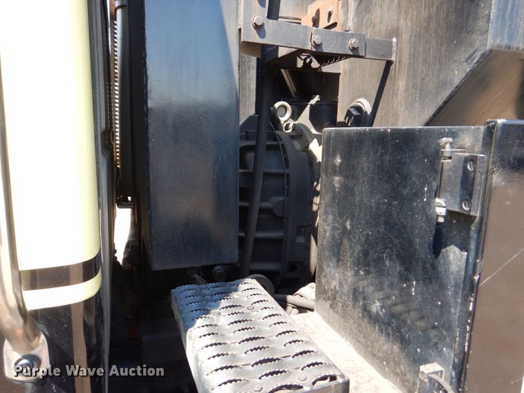 image for item DS8045 2003 Sterling Acterra  vacuum truck