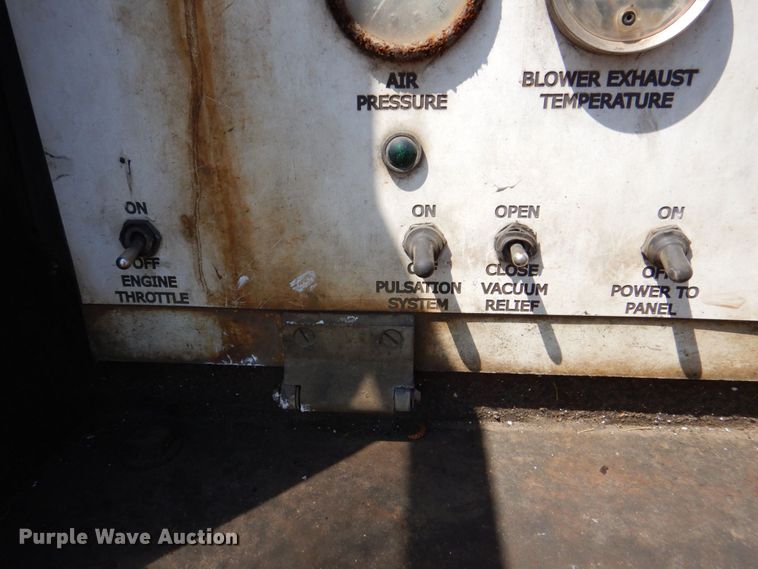 image for item DS8045 2003 Sterling Acterra  vacuum truck