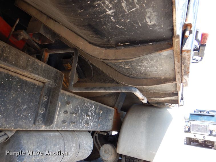 image for item DS8045 2003 Sterling Acterra  vacuum truck