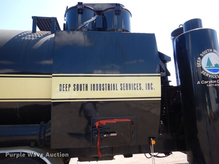 image for item DS8045 2003 Sterling Acterra  vacuum truck