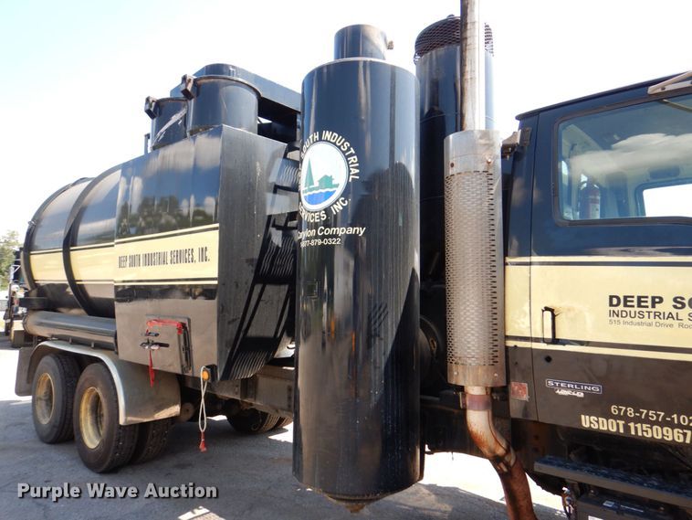 image for item DS8045 2003 Sterling Acterra  vacuum truck