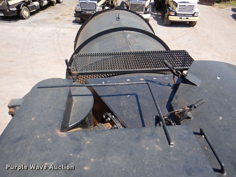 image for item DS8045 2003 Sterling Acterra  vacuum truck