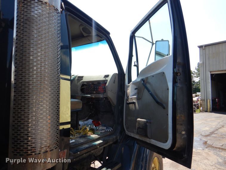 image for item DS8045 2003 Sterling Acterra  vacuum truck