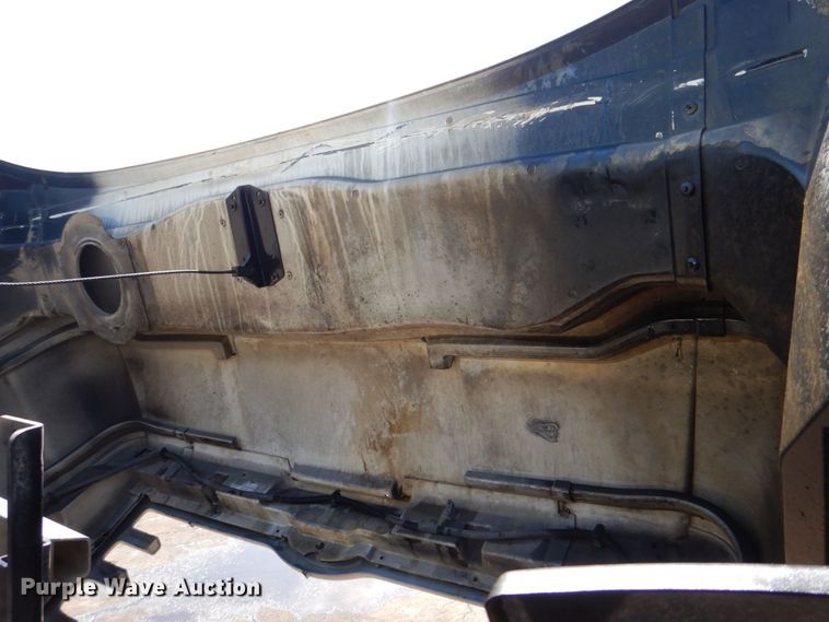 image for item DS8045 2003 Sterling Acterra  vacuum truck