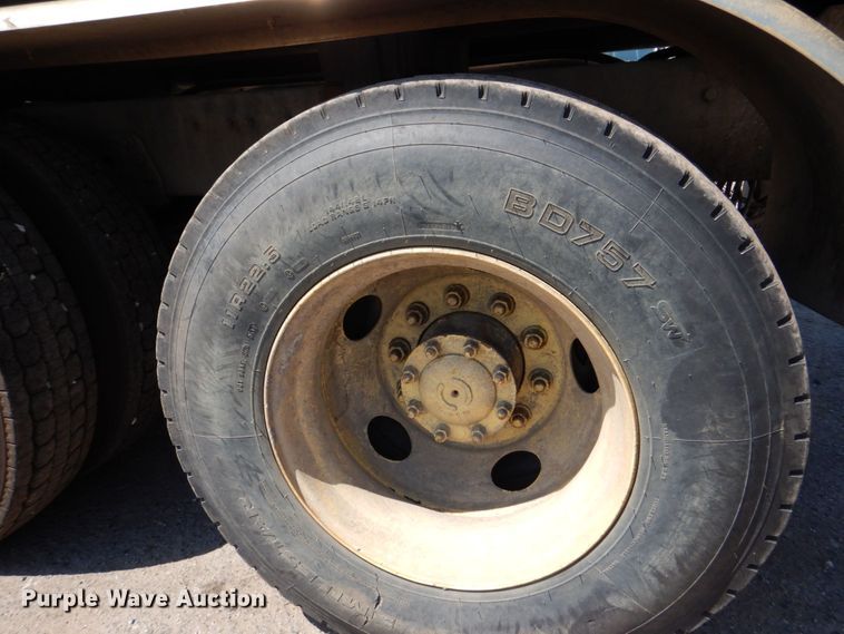 image for item DS8045 2003 Sterling Acterra  vacuum truck