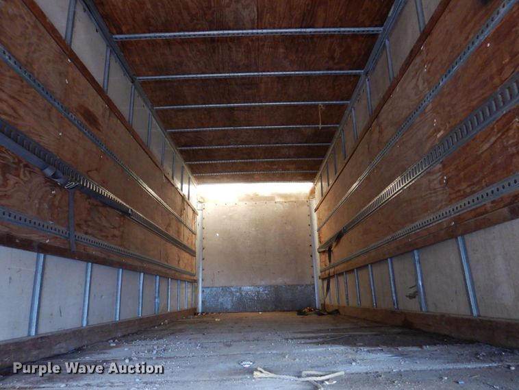 image for item DS8046 2001 International 4700  box truck