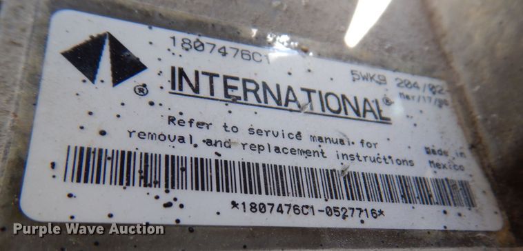 image for item DS8046 2001 International 4700  box truck