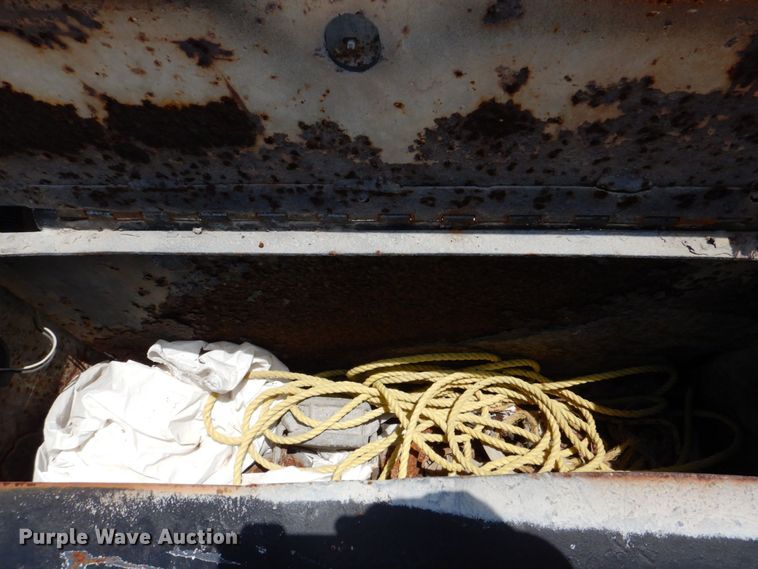 image for item DS8047 2006 Ford F750 Super Duty  water truck