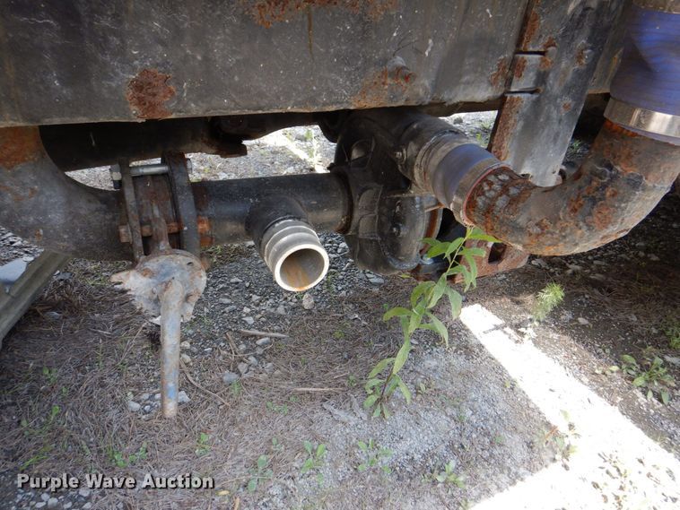 image for item DS8047 2006 Ford F750 Super Duty  water truck