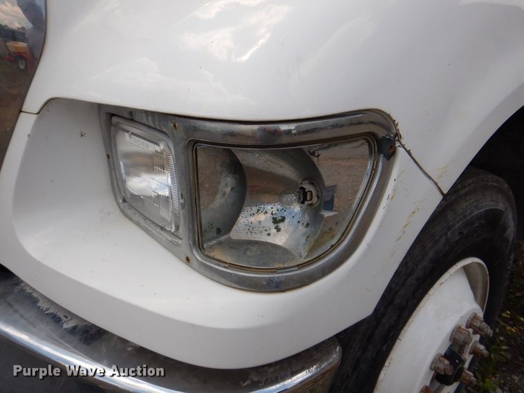 image for item DS8047 2006 Ford F750 Super Duty  water truck