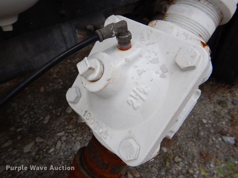 image for item DS8047 2006 Ford F750 Super Duty  water truck