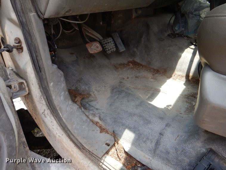 image for item DS8047 2006 Ford F750 Super Duty  water truck