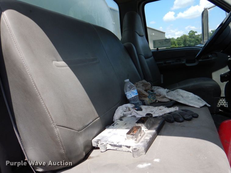 image for item DS8047 2006 Ford F750 Super Duty  water truck