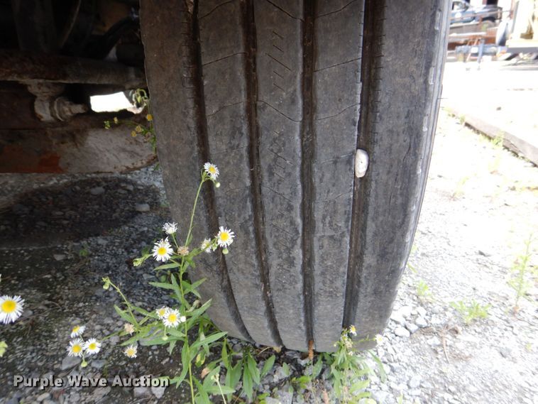 image for item DS8047 2006 Ford F750 Super Duty  water truck