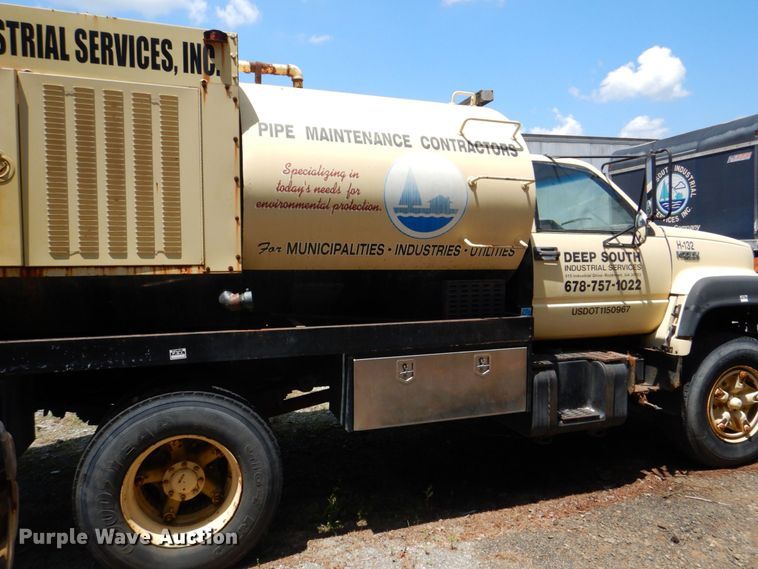 image for item DS8048 1991 Chevrolet Kodiak C6500  vacuum truck