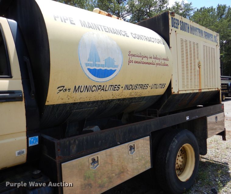 image for item DS8048 1991 Chevrolet Kodiak C6500  vacuum truck