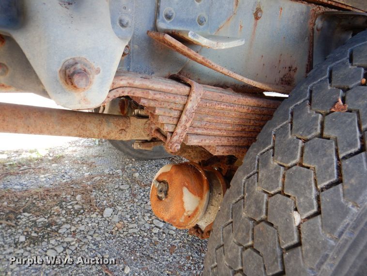 image for item DS8048 1991 Chevrolet Kodiak C6500  vacuum truck