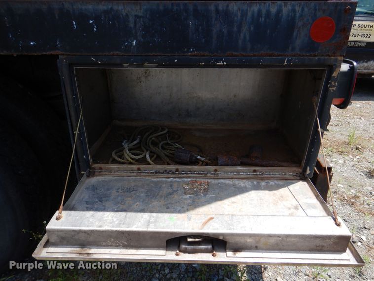 image for item DS8048 1991 Chevrolet Kodiak C6500  vacuum truck